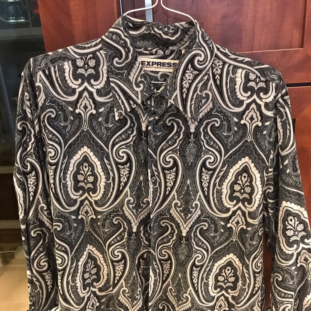 Men’s Express button down shirt, new condition.